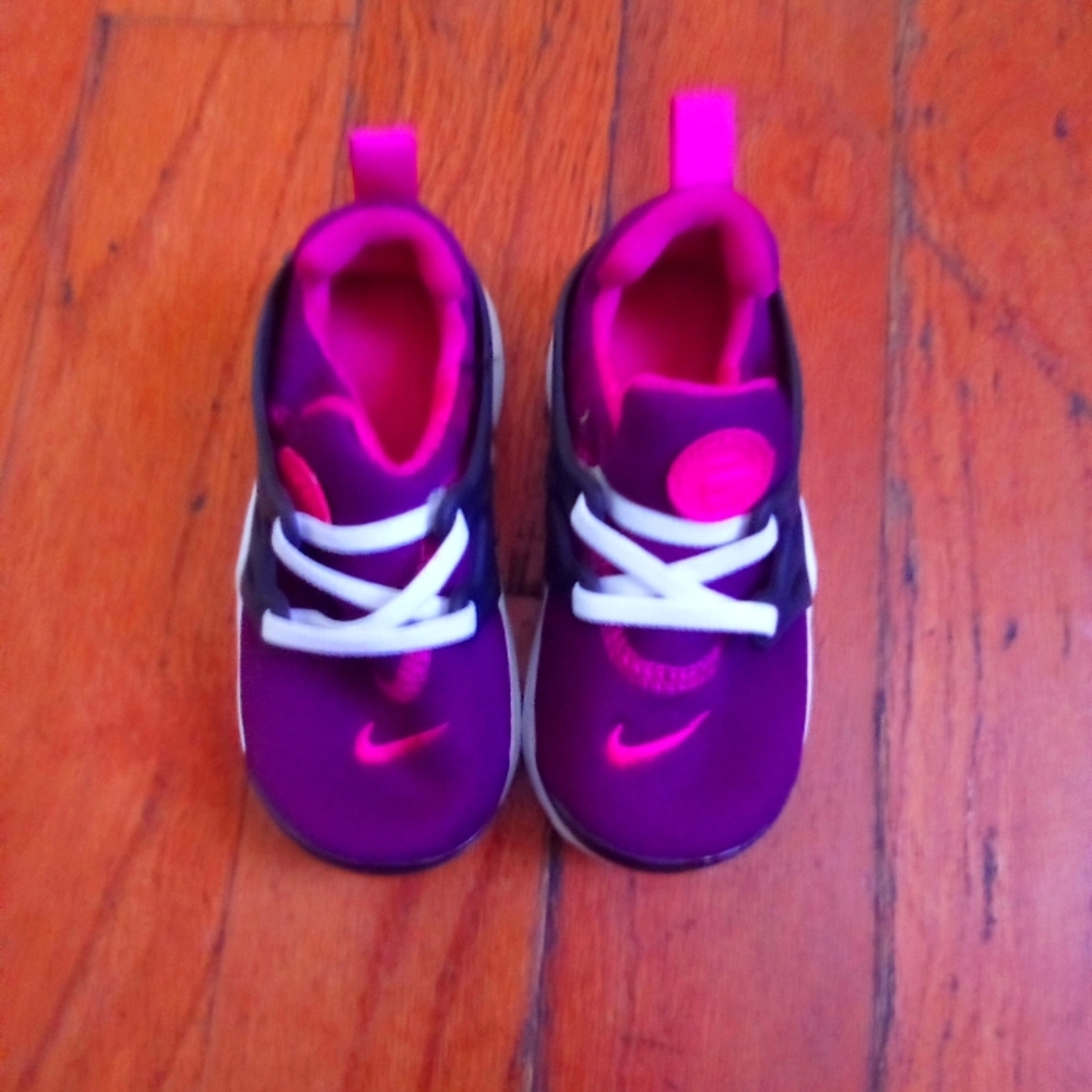 Girl sneakers